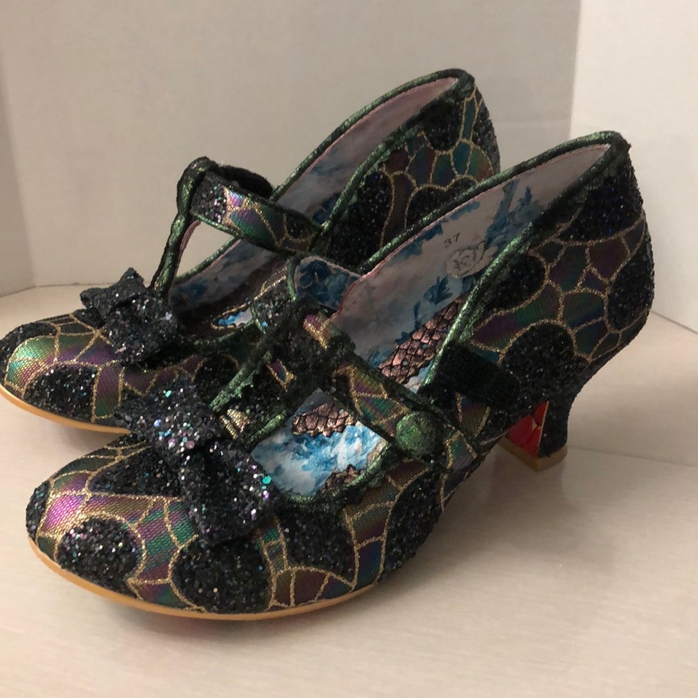 Irregular Choice Lazy River Black/Gold+Black